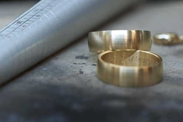 دستگاه حکاکی فلزات روتاری پرکاربرد در هنر و صنعت